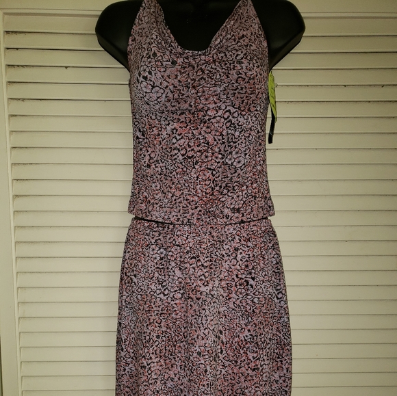 Halter top - Picture 1 of 4